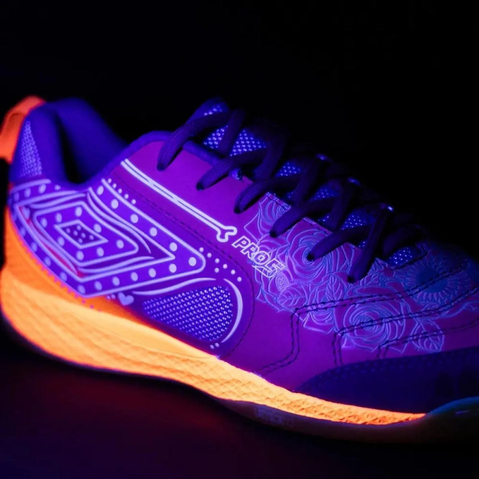 Chuteira Umbro Pro 5 Bump Día de Los Muertos Futsal Roxa