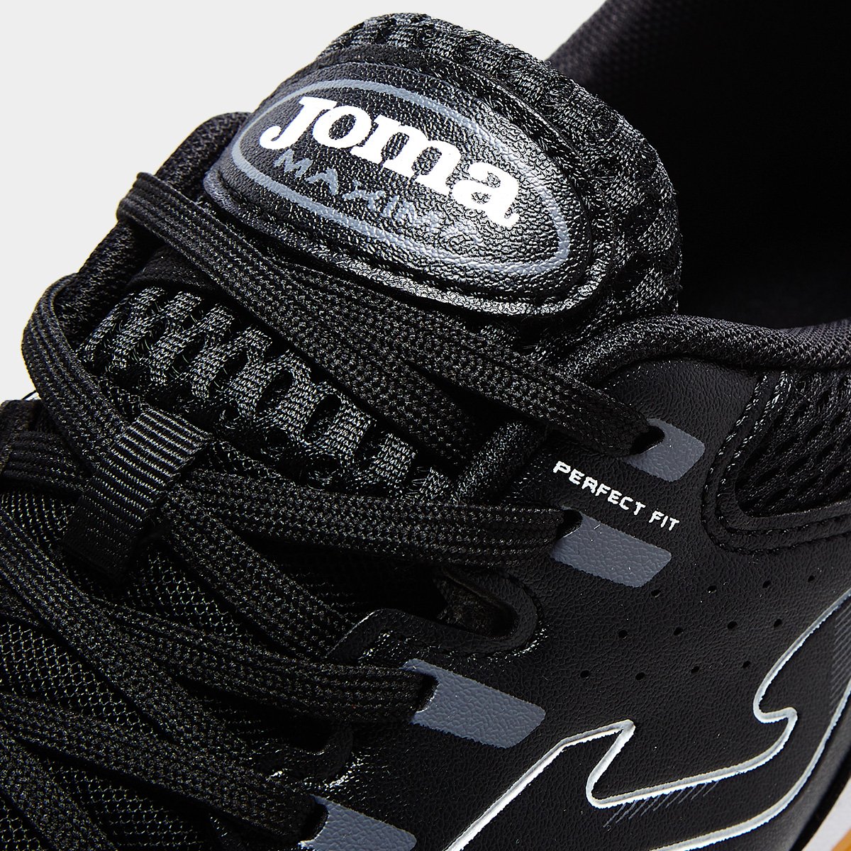 Chuteira Futsal Joma Maxima Unissex – Preto+Branco