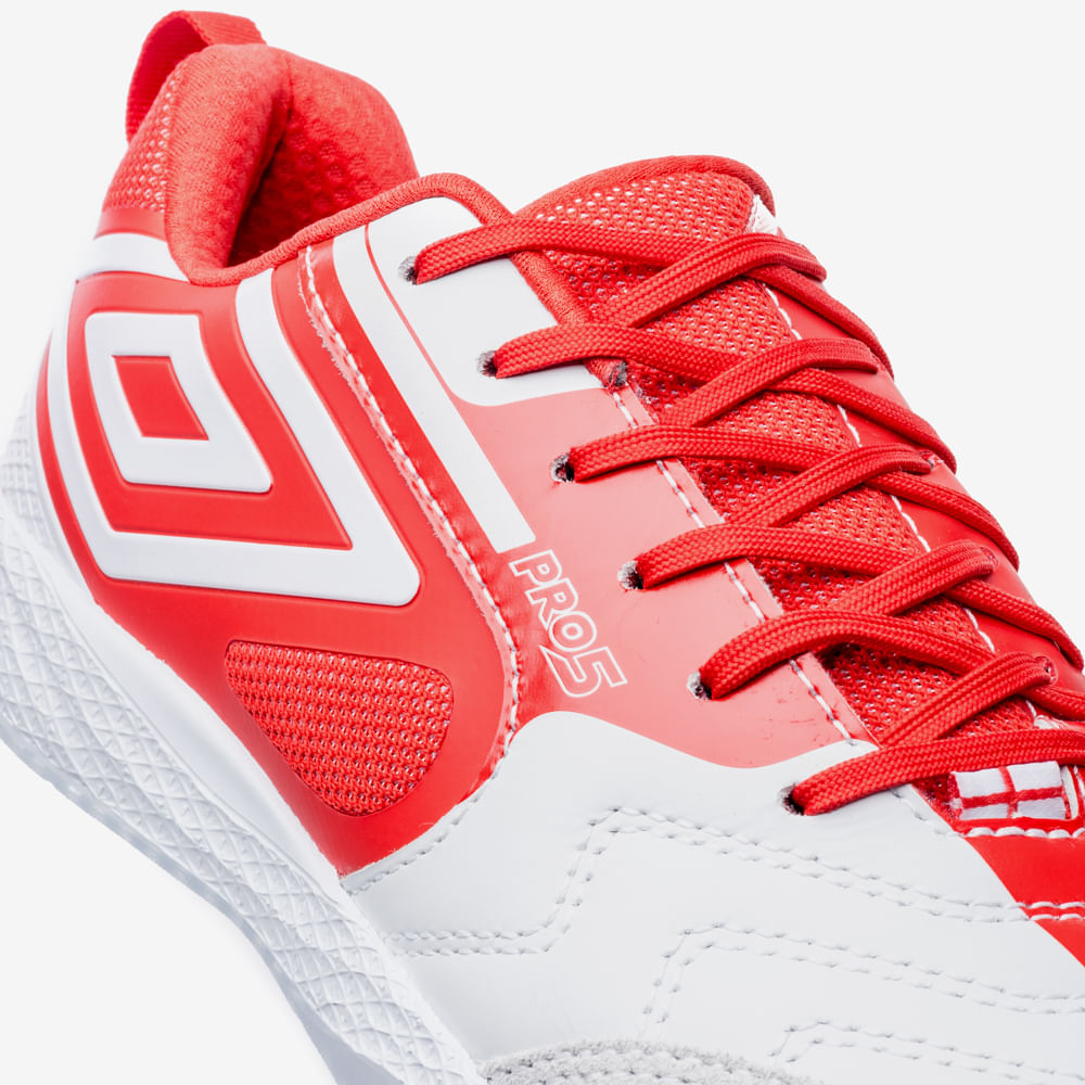 [R$69,99] PROMO Chuteira Futsal Umbro Pro 5 Bump England